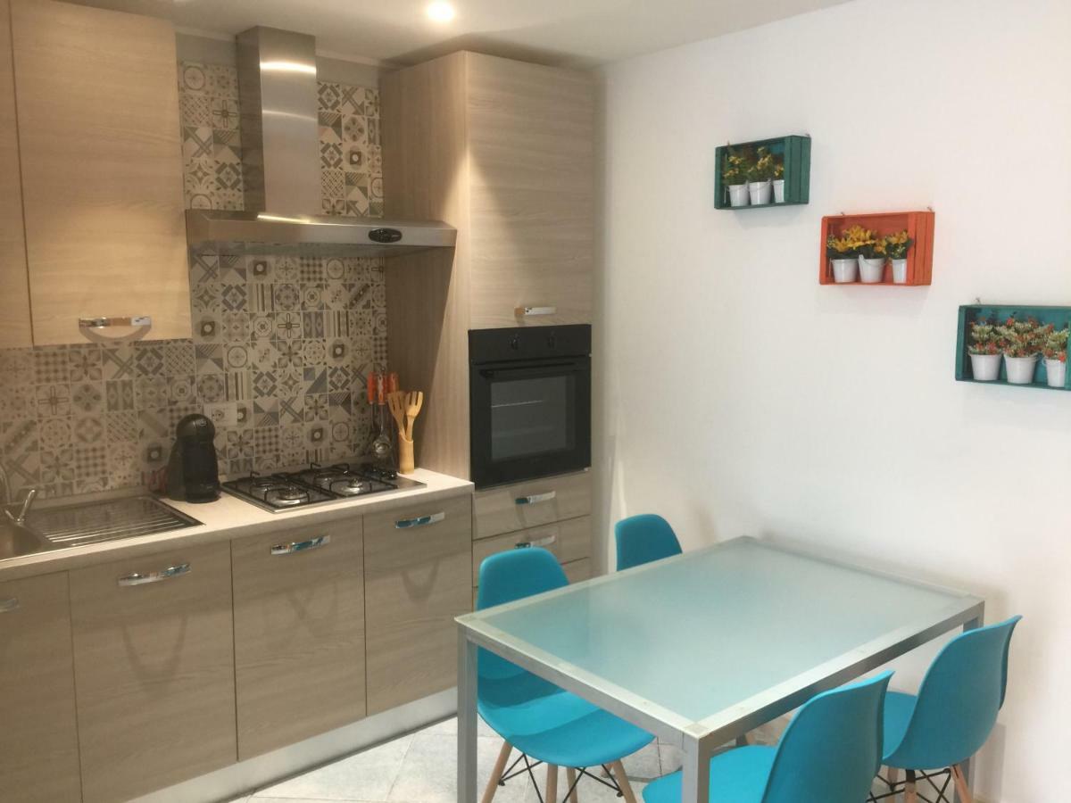 ג'ובינאצו Porto Di Mare Luxury Home מראה חיצוני תמונה